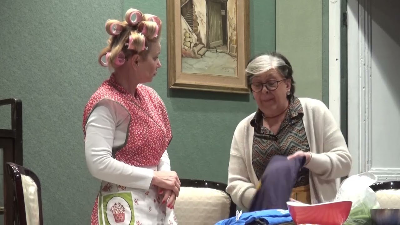 DEVI PARLARE CON QUALCUNO scritta e diretta da Paolo Battimiello realizzazione video Fabio Starita