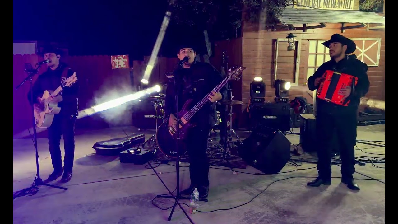 El Güerito Bastida - Grupo Estilo De Vida (En Vivo Desde Reedley Ca)