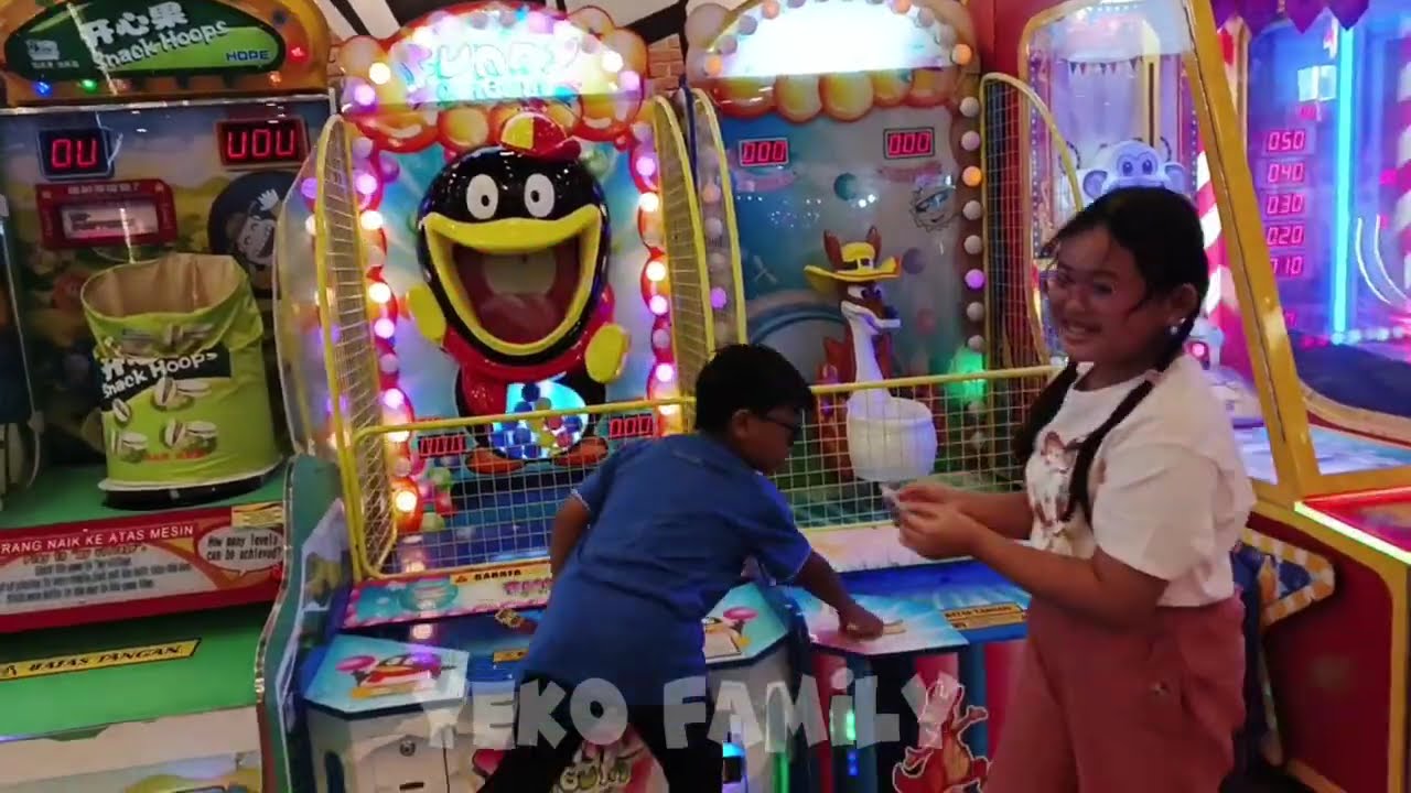 Main bareng Kyra di Funworld Suncity Mall Sidoarjo
