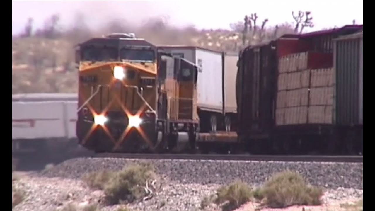 BNSF and UP in the Tehachapi Mountains, CA – April 28, 2001 Part 2