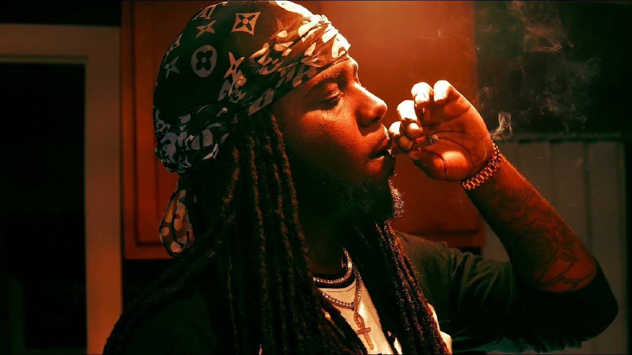 BILLIONAIRE BLACK - 220 (Official Music Video) @MONEYSTRONGTV