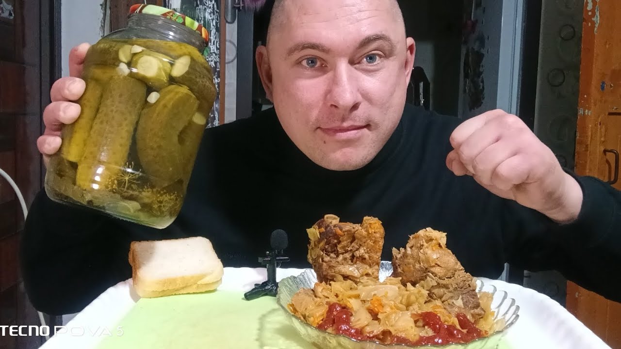 Мукбанг/обжорыч/тушёная капуста с ребрышками, соленья/mukbang/devoured/