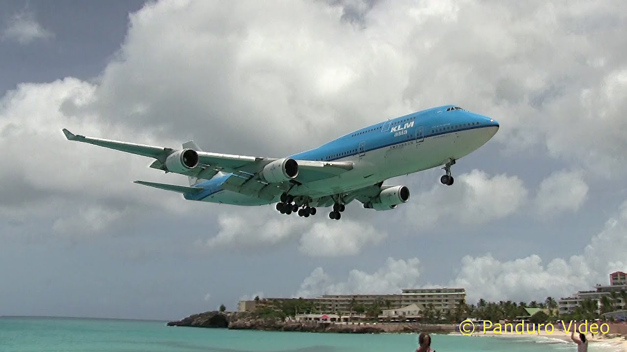 St Maarten Princess Juliana KLM Boeing 747 onboard landing and Takeoff