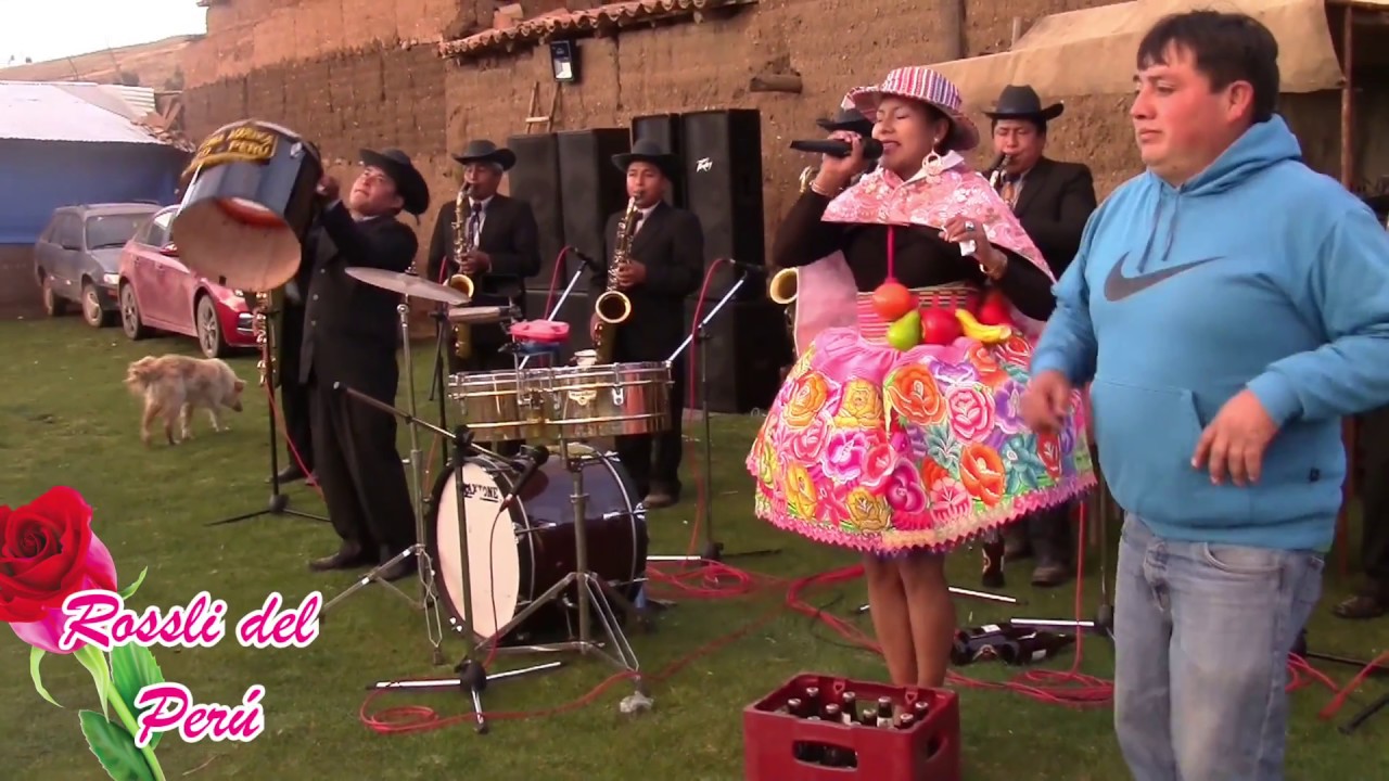 Rossli del Perú en Aramachay y la orquesta sinfonía aquence