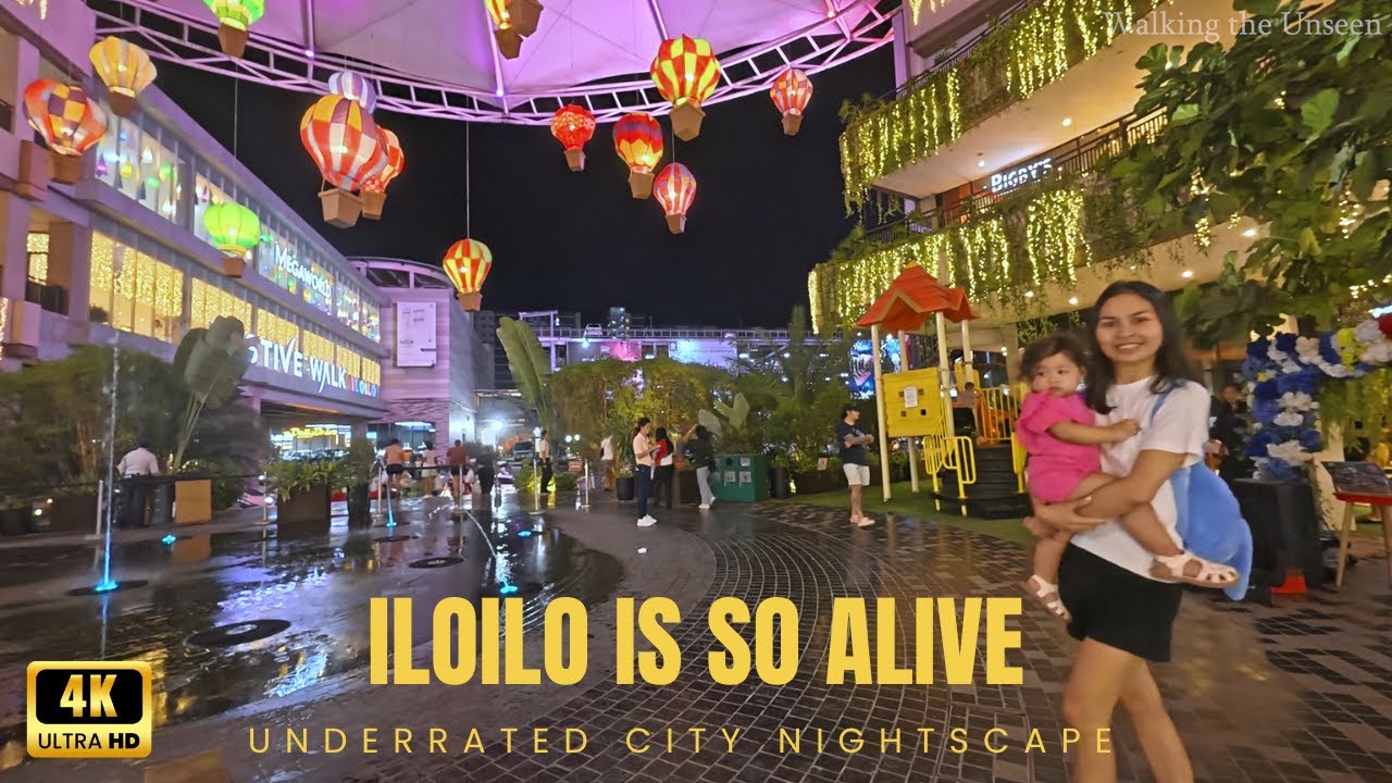 Night Scenes in the Heart of Iloilo | Festive Walk Experience