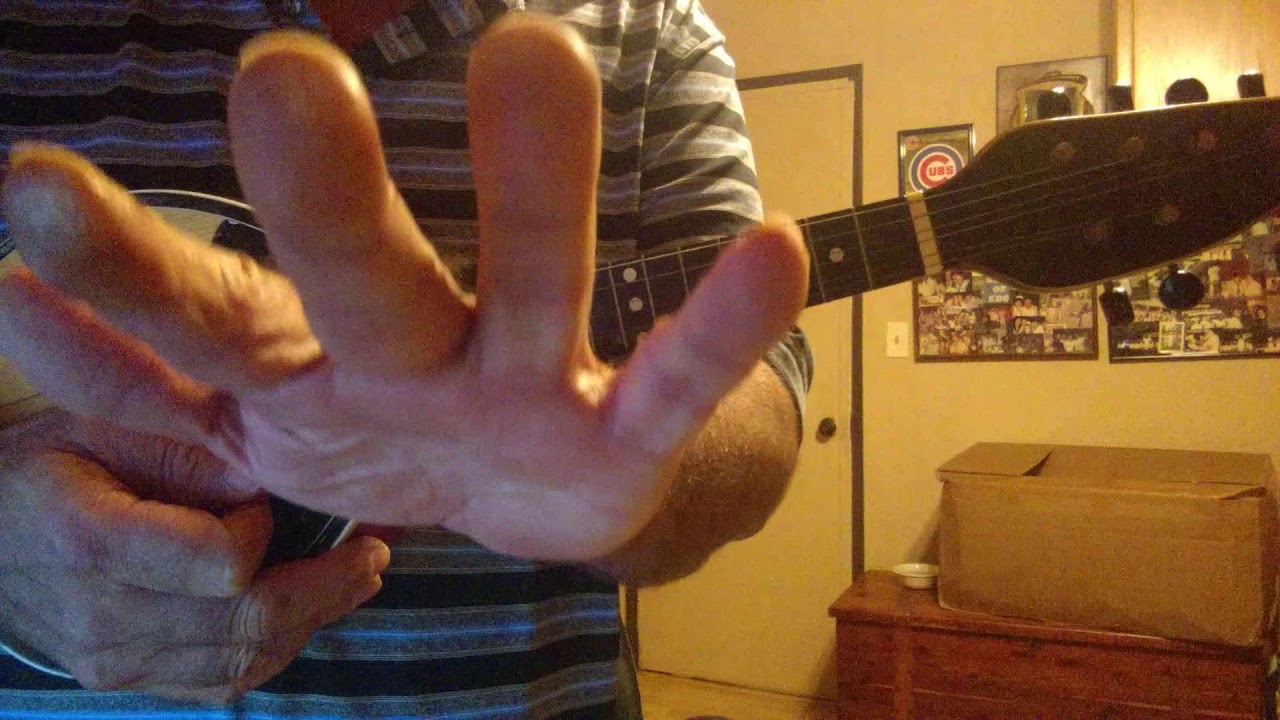 How to grab the frets on your tamburitza instrument Lesson 6
