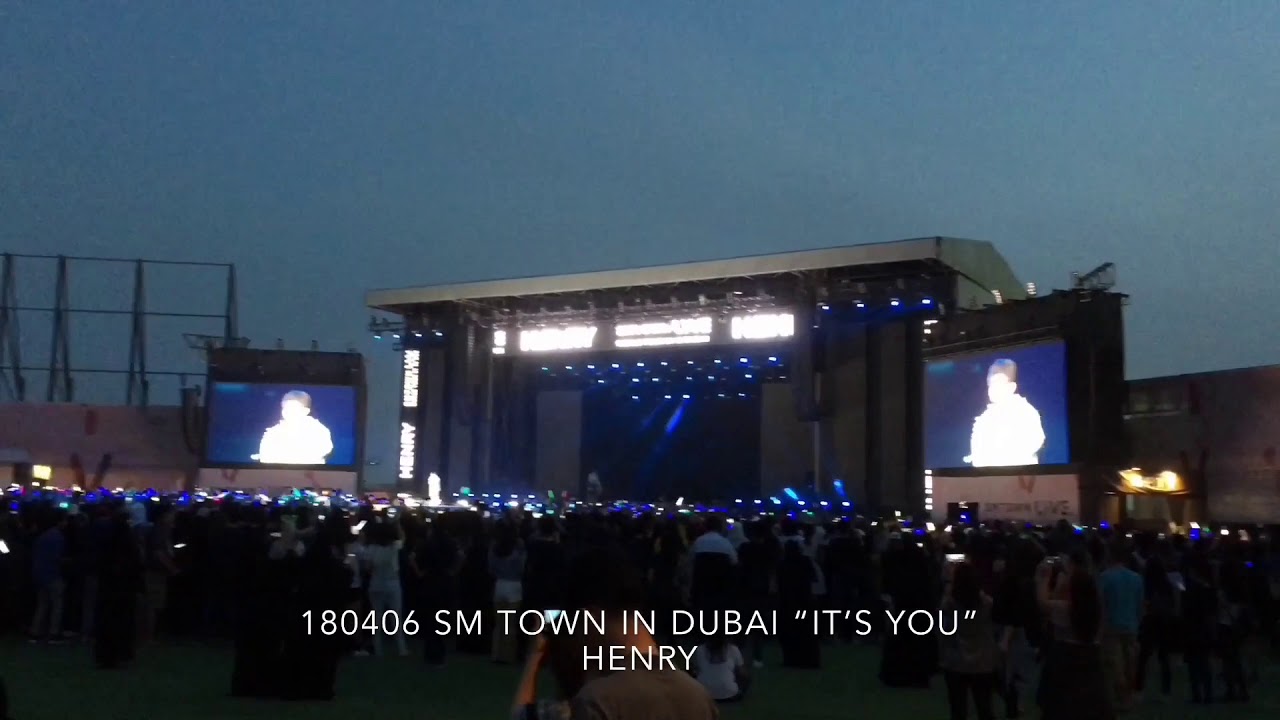 “It’s You” Henry (SM TOWN in Dubai 180406)