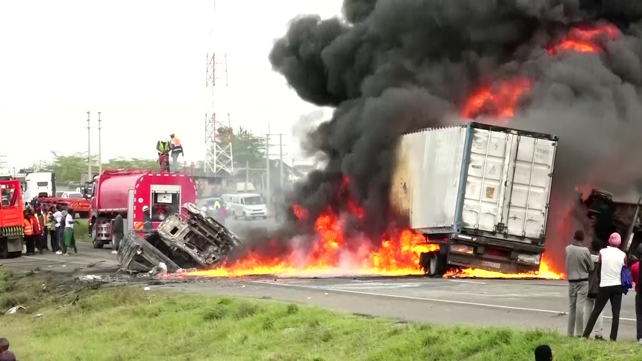 SHOCK AFTER TWO LORRIES COLLIDED AND BUST TO FUMES IN MOMBASA ROAD! TWO FEARED DEAD!!