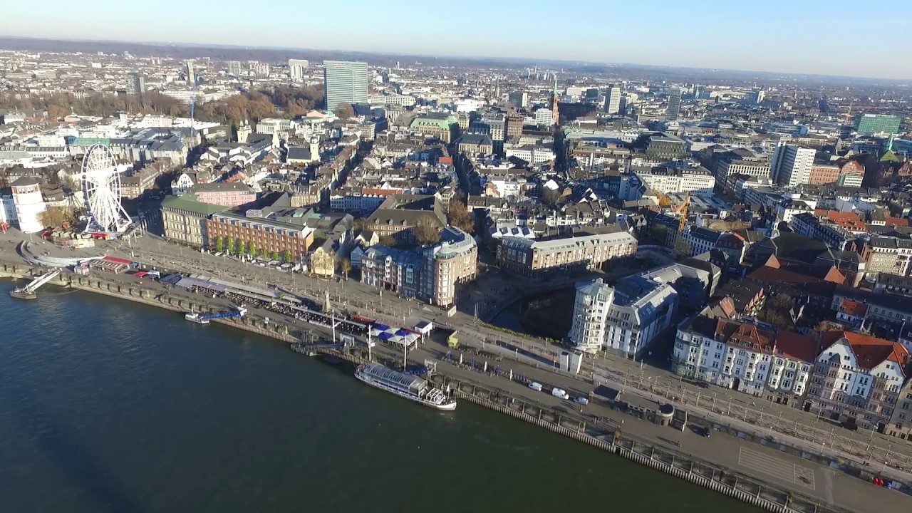 Düsseldorf Kasamatten, Turm, Rheinkniebrücke, Kirmesplatz von oben Drohne Phantom 3Pro