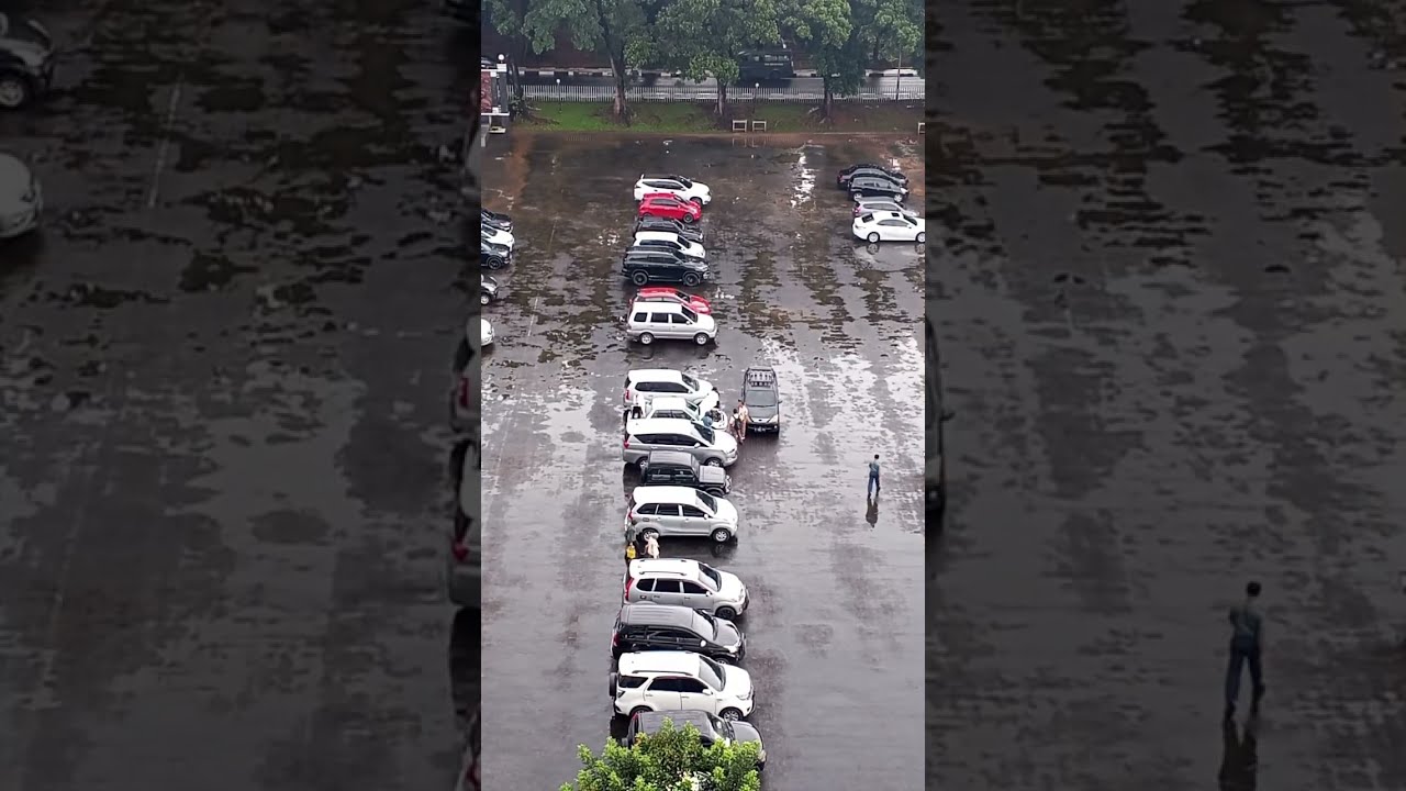 Kehujanan mobil Mogok.... sedang live sekarang!