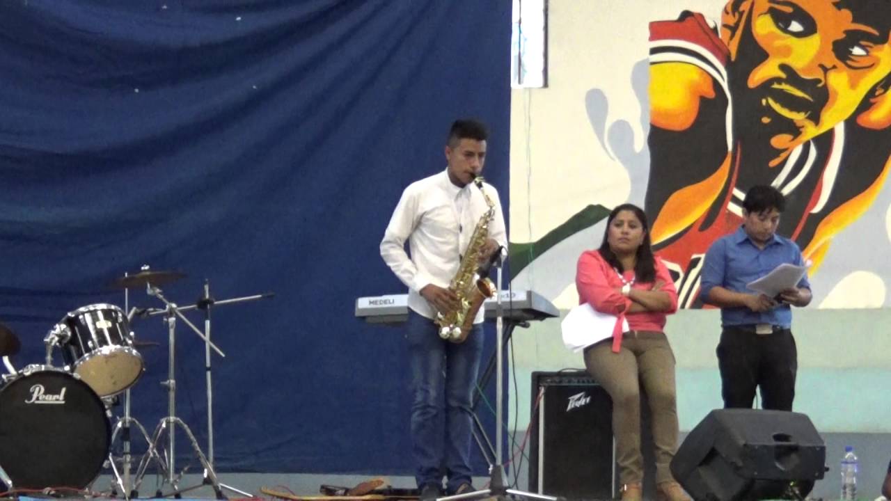 El triste de jose jose en saxofon alto