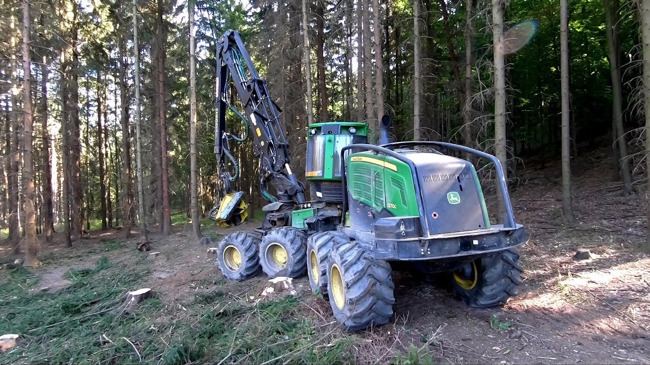 John Deere 1270G 8W work fast