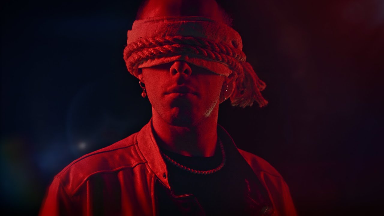 Lorenzo Lupo - Difendermi da te (Official Video)