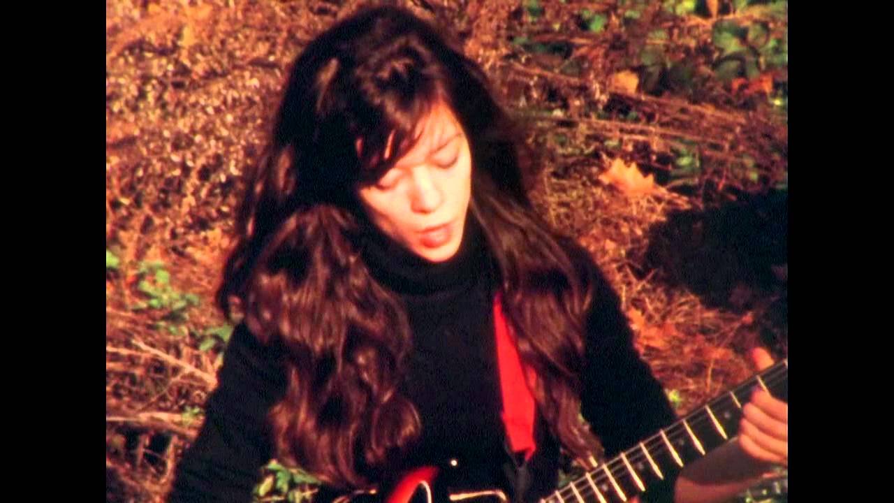 Quilt - Young Gold [OFFICIAL VIDEO]