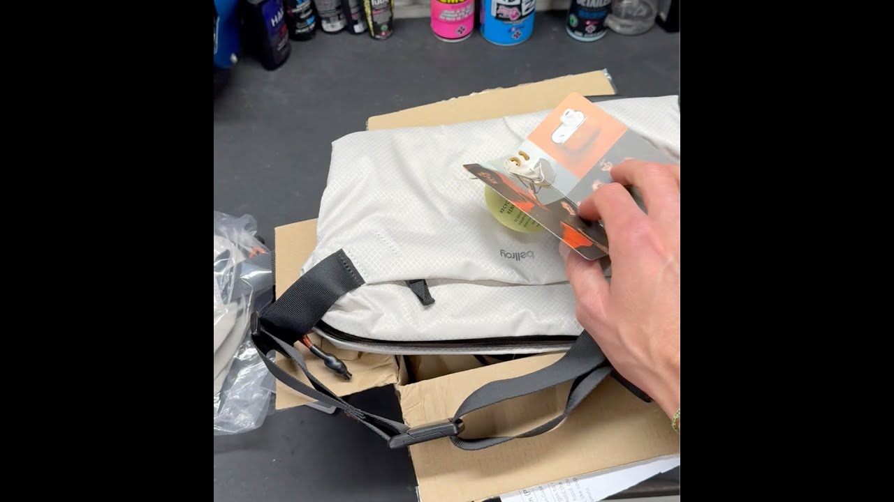 Bellroy Lite Sling- Real vs Fake