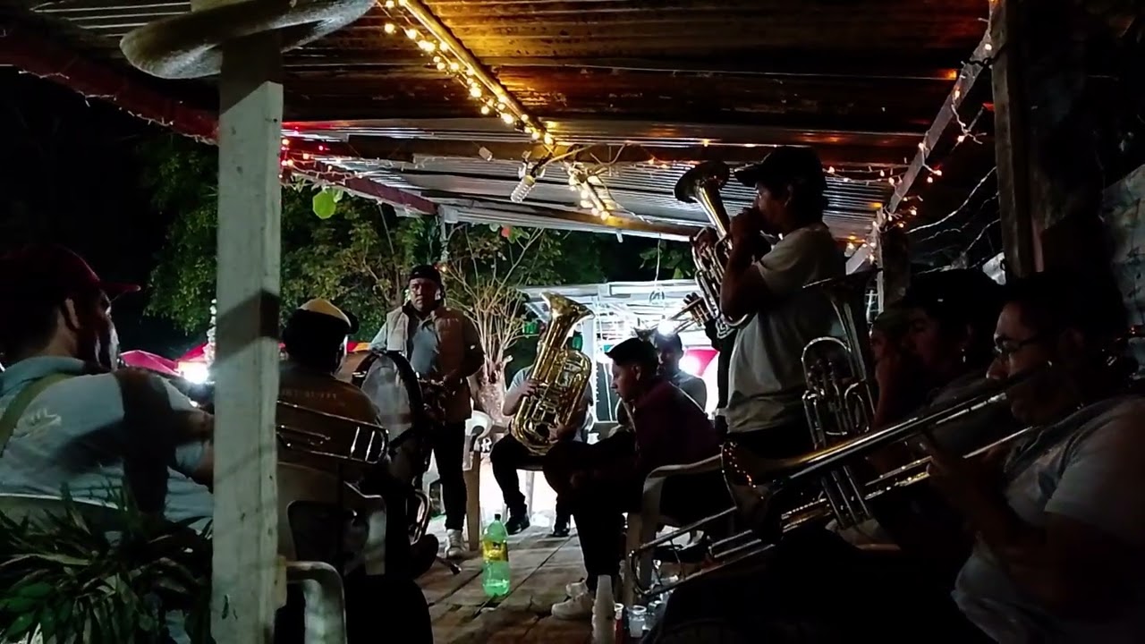 Banda Ixtajkuauitl En Guayabos, Pisa Flores, Hidalgo 