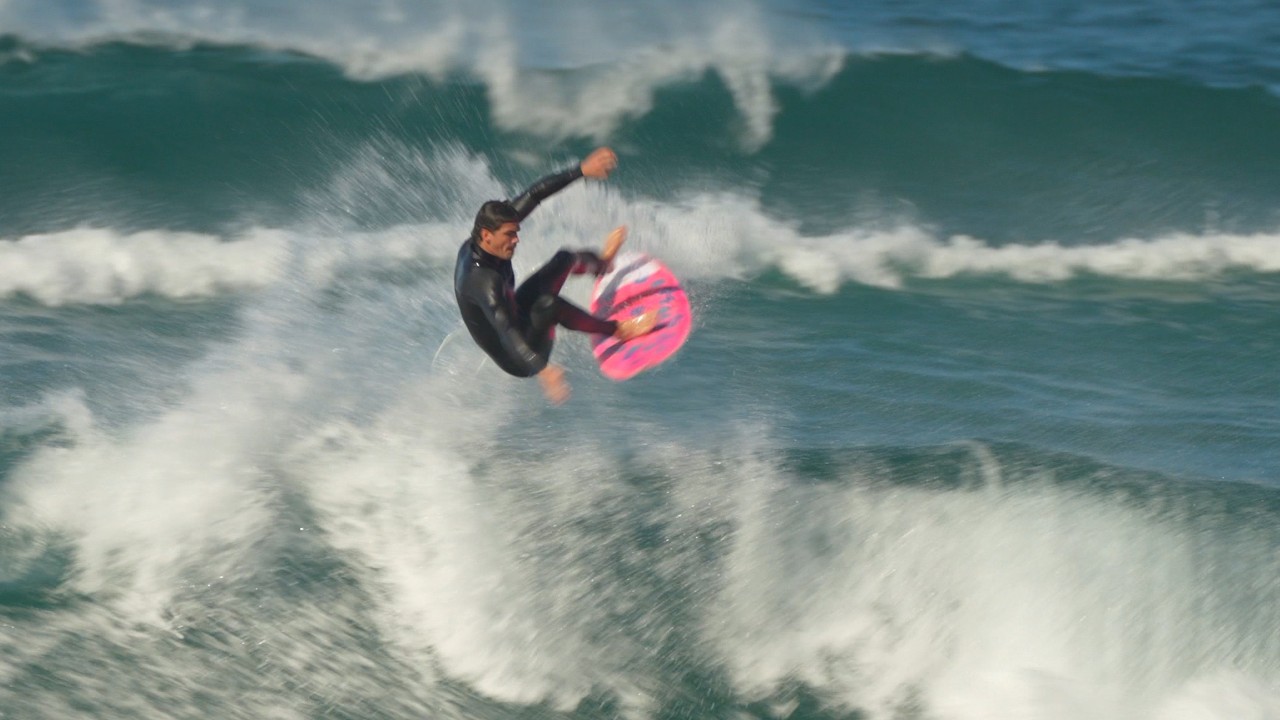 Surfing South Curl Curl Beach, Northern Beaches, Sydney, Part 1 &2