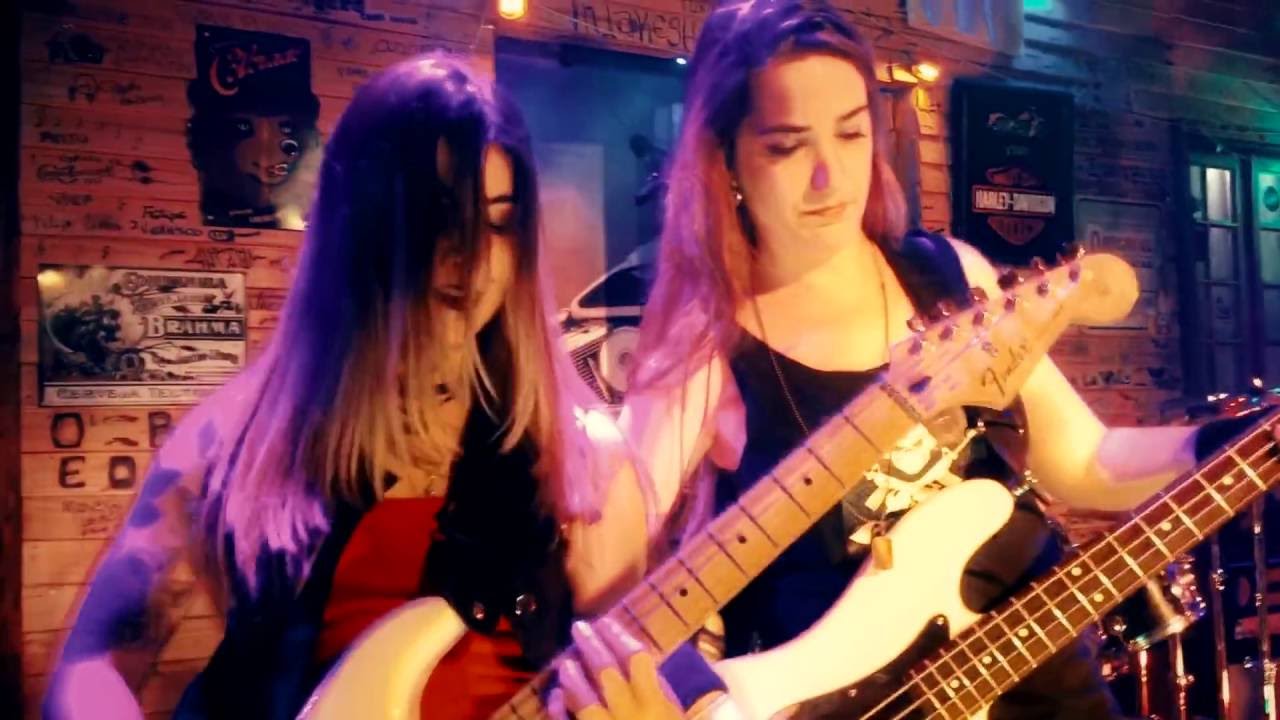 Iron Ladies - Wasted Years (Live Villa Blues/SP) Mult Cam