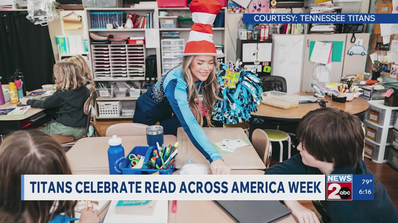 Tennessee Titans celebrate Read Across America week