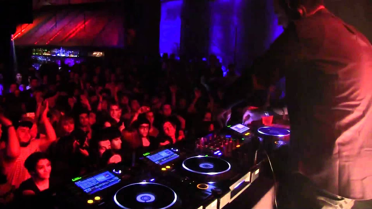 BRODINSKI & GESAFFELSTEIN - MAKE DAT BOOTY CLAPPPP FRENZY @ KEY CLUB LA - 1.14.2012
