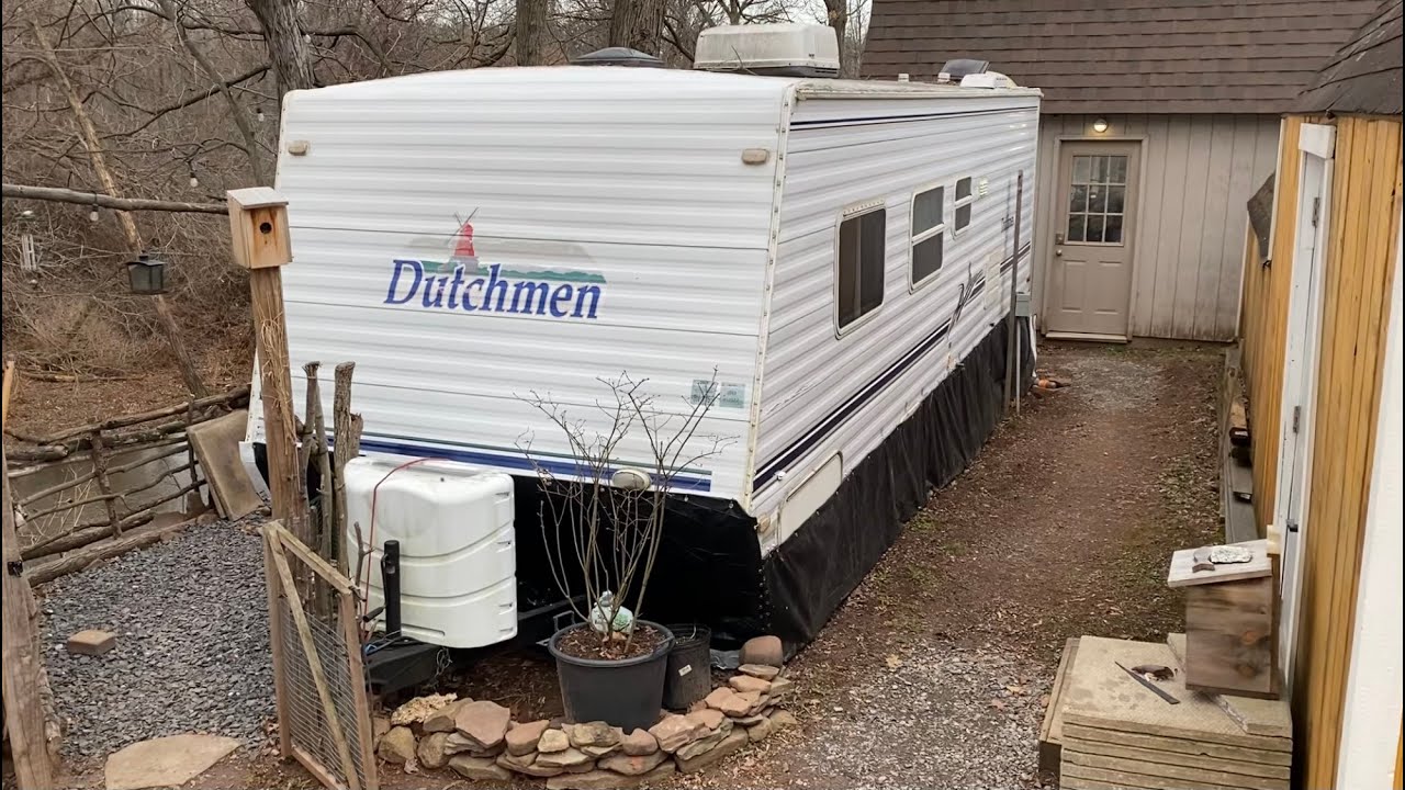 Full-time Camper Life | Making a DIY Camper Skirt