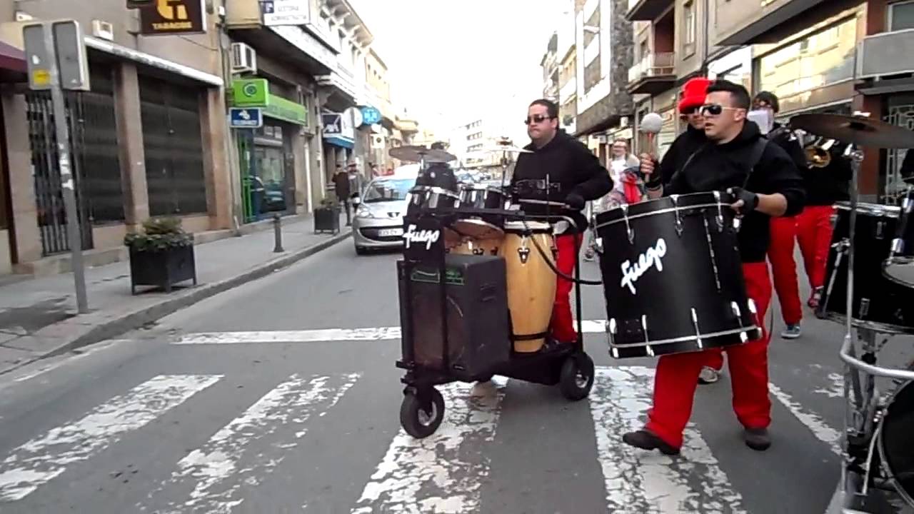 CHARANGA FUEGO-PICAPIEDRA Y POGUES FIESTA