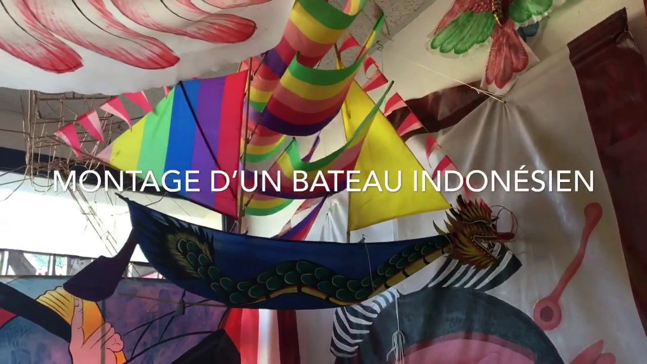 MONTAGE D’UN CERF-VOLANT BATEAU INDONESIEN