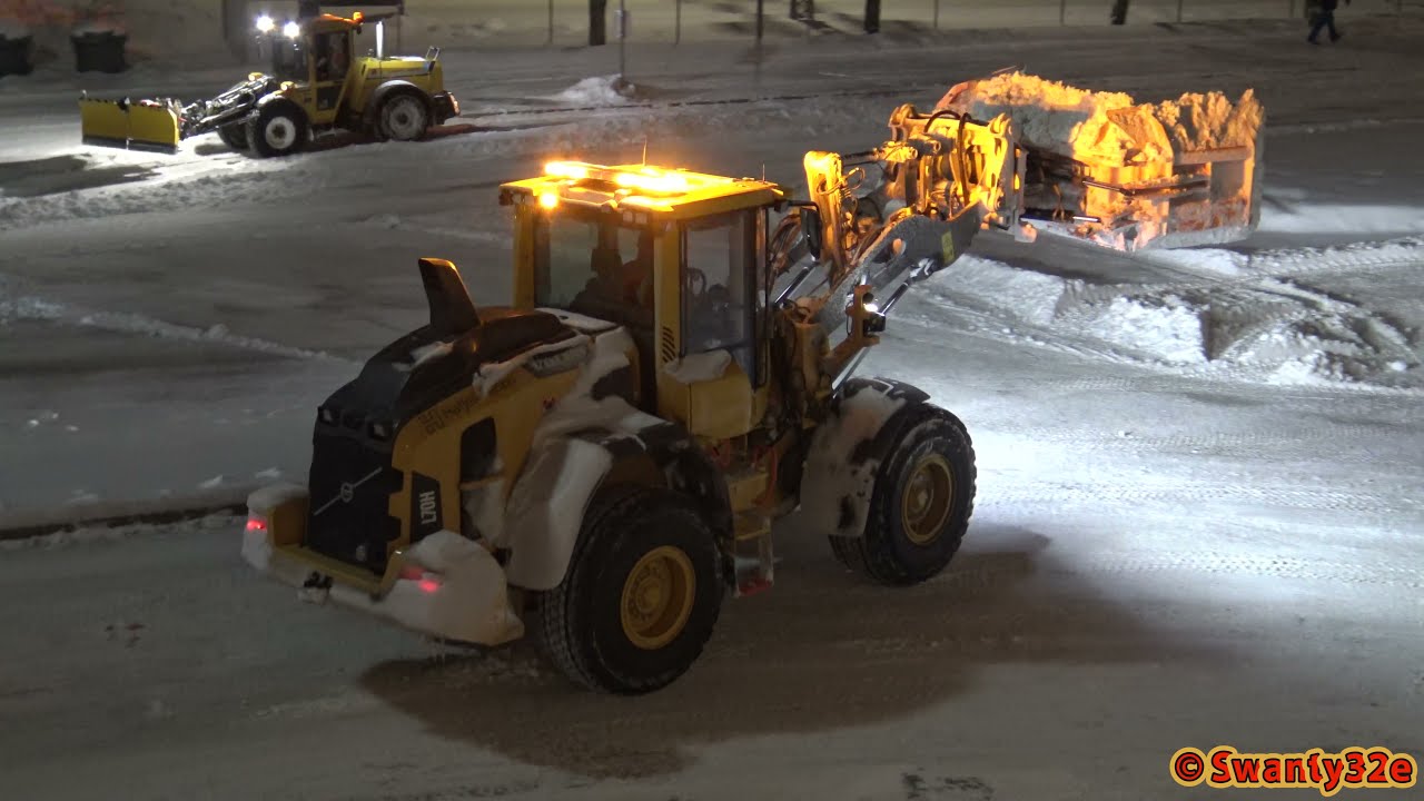 4K| Volvo L70H & Lundberg 4200 Ls In Snow Clearing