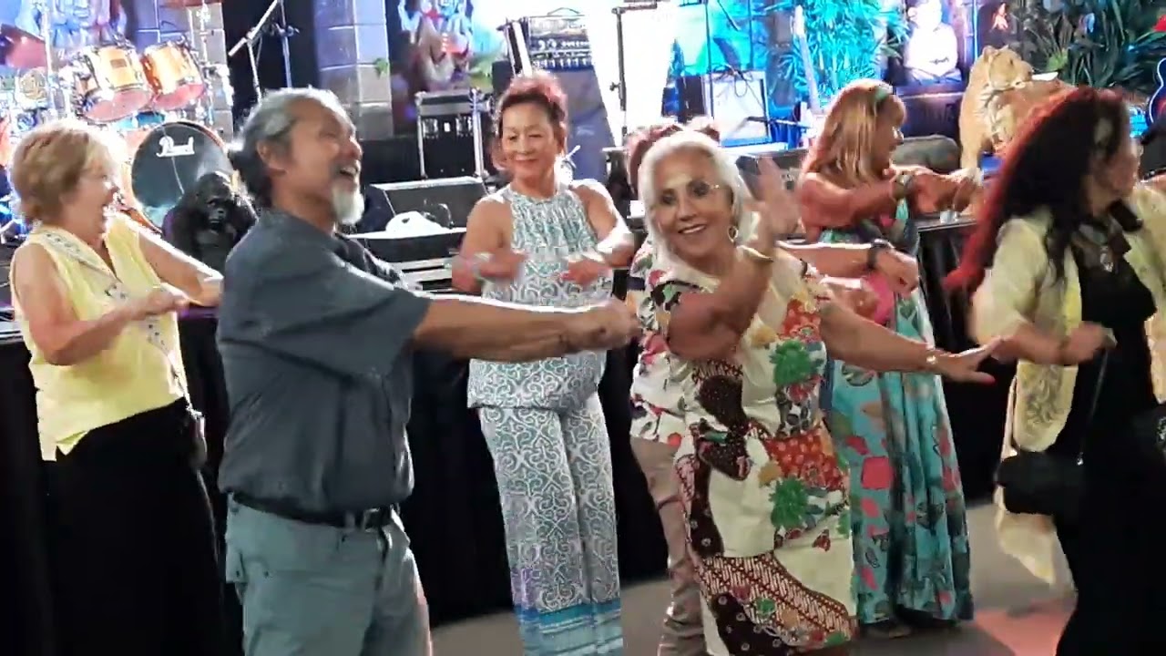 Deel-10) " PASAR MALAM ASIA " , M.m.v. de Zanger * Hans Milané * Zondag 18 Augustus 2024. TILBURG