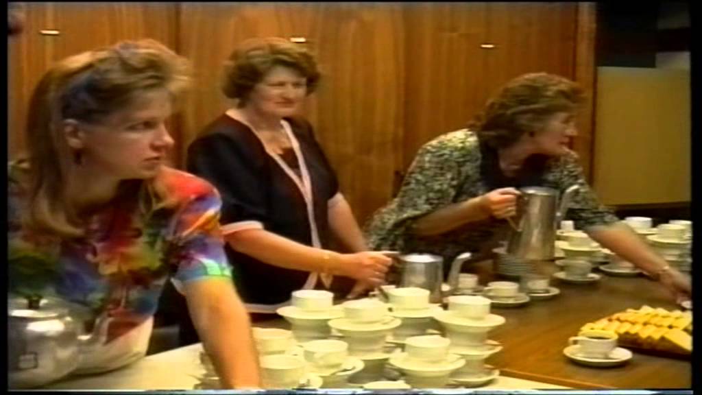 Daarle:afscheid van Ds. L. van Staalduinen in 1991