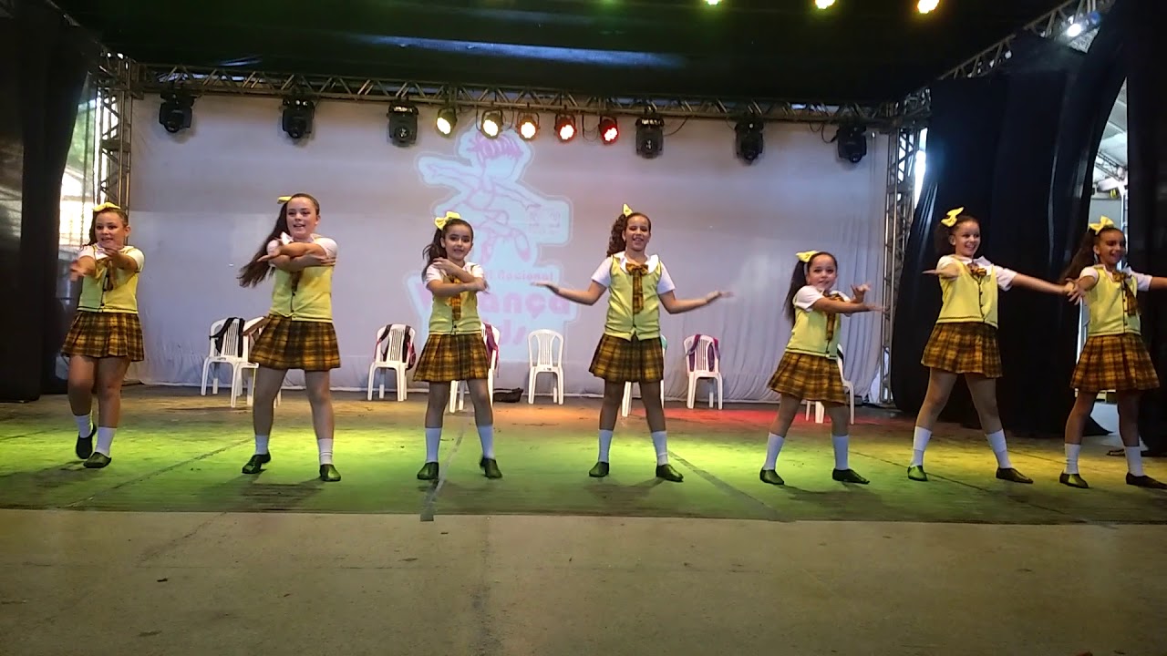 1° lugar coreografia: Carrossel 😍 Vidança Kids