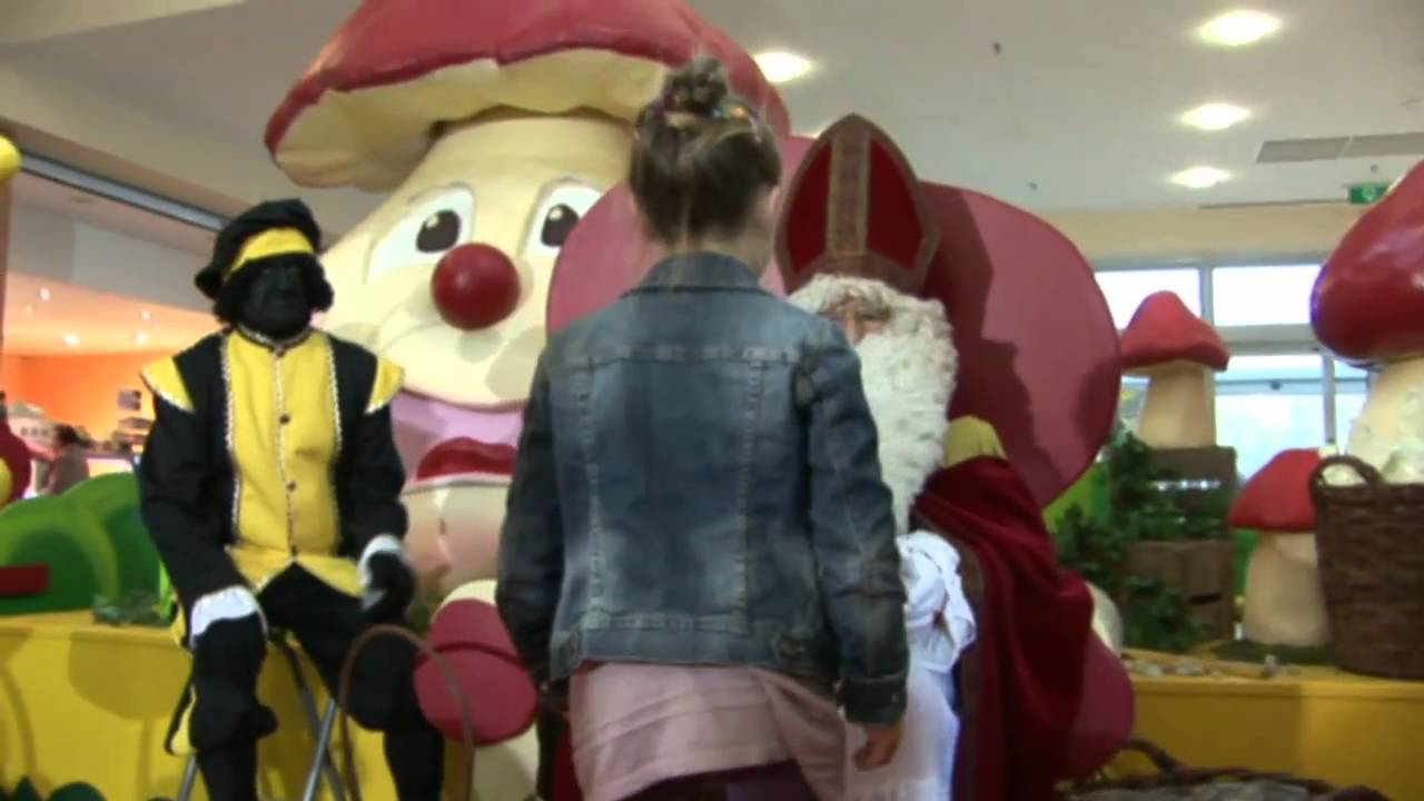 Arrivée de Saint-Nicolas au Shopping de Nivelles