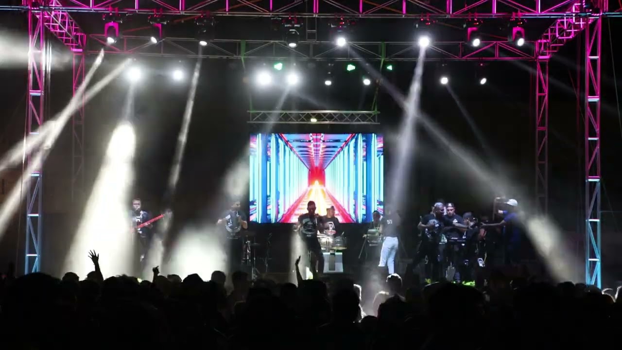 Los Acaboys &middot; Popurr&iacute; Lambada