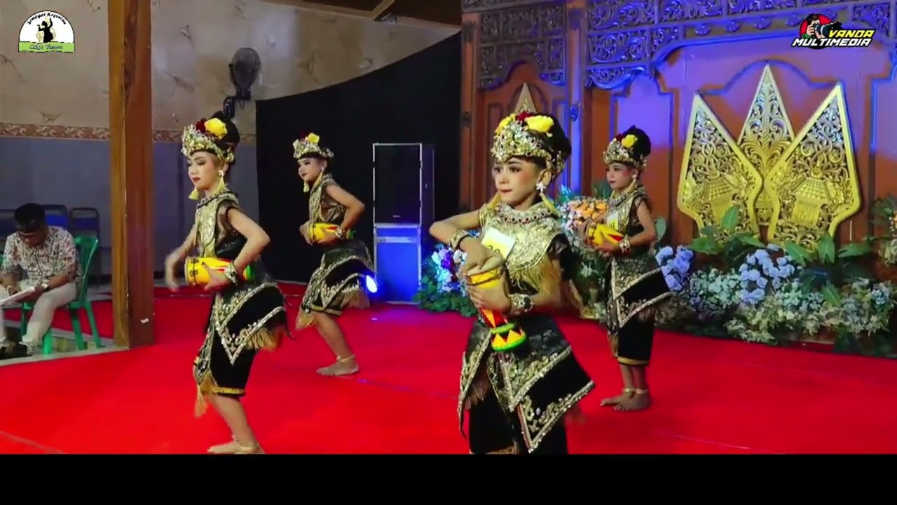 ST Cakra Budaya - Tari Rancak Kendang - Group - Kat B