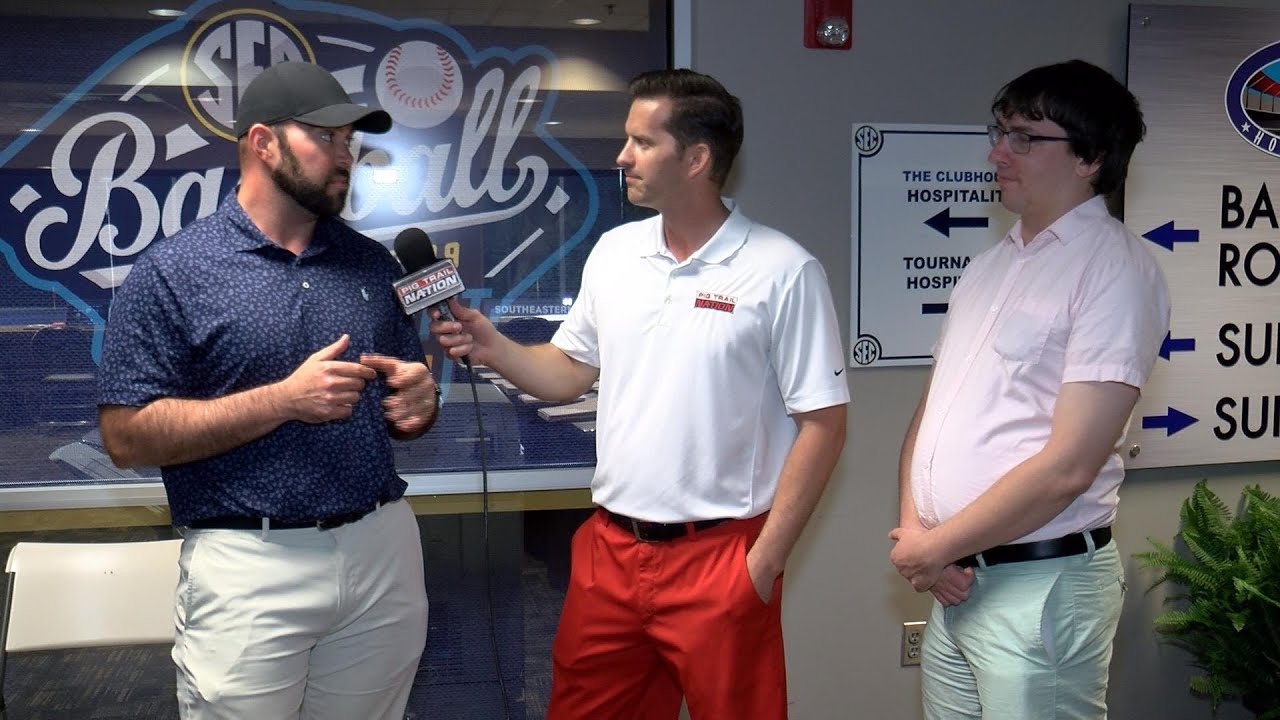 Talking Hog Baseball with D1Baseball's Kendall Rogers and Baseball America's Teddy Cahill