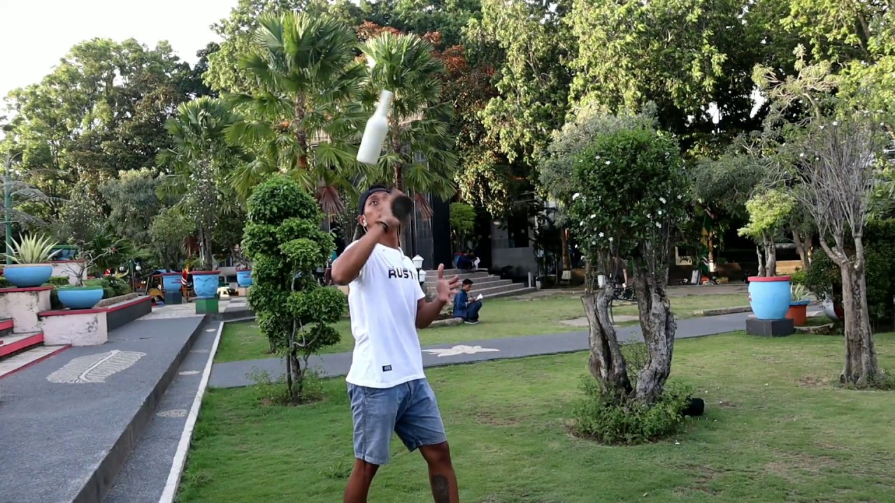 Bartender Basic 7 ( How To Flair  ) Juggling Bottle