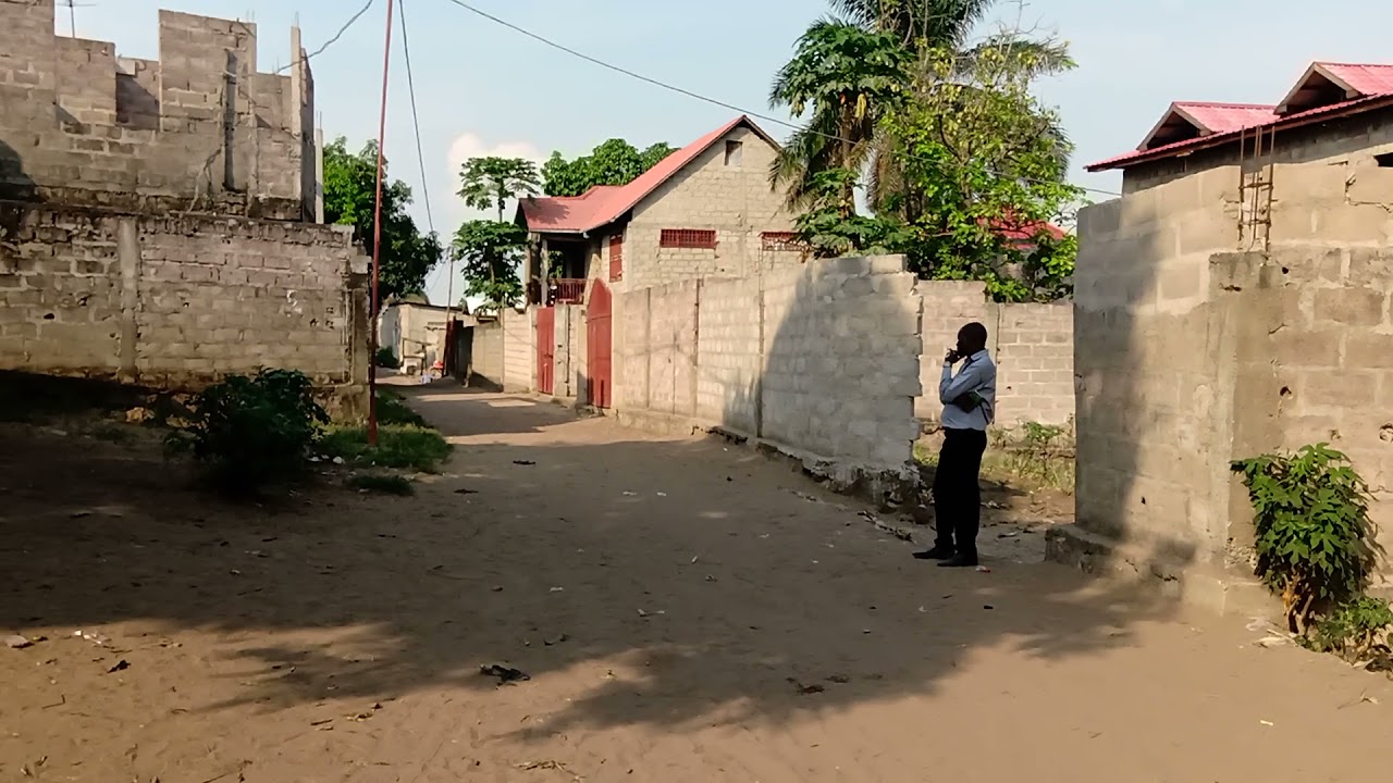 Kinshasa Mazal, partie 1. 4 terrains ya koteka. Somba et Investir na terrain. Benga 004591440597.