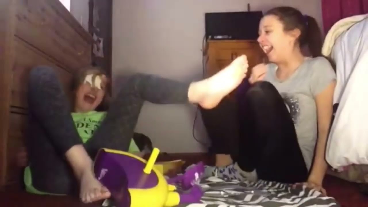 Emily farts while playing the Pie Face challenge @abbyandemily2934