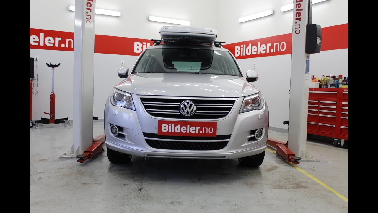 VW Tiguan: Hvordan bytte b&aelig;rebru foran - 2007 til 2015 mod. (5N)