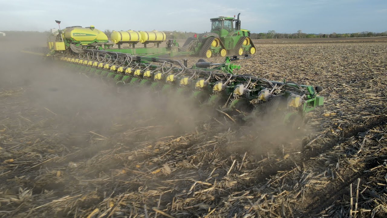 John Deere 9570RX Pulling 48 ROW db120 Planter | Spring planting