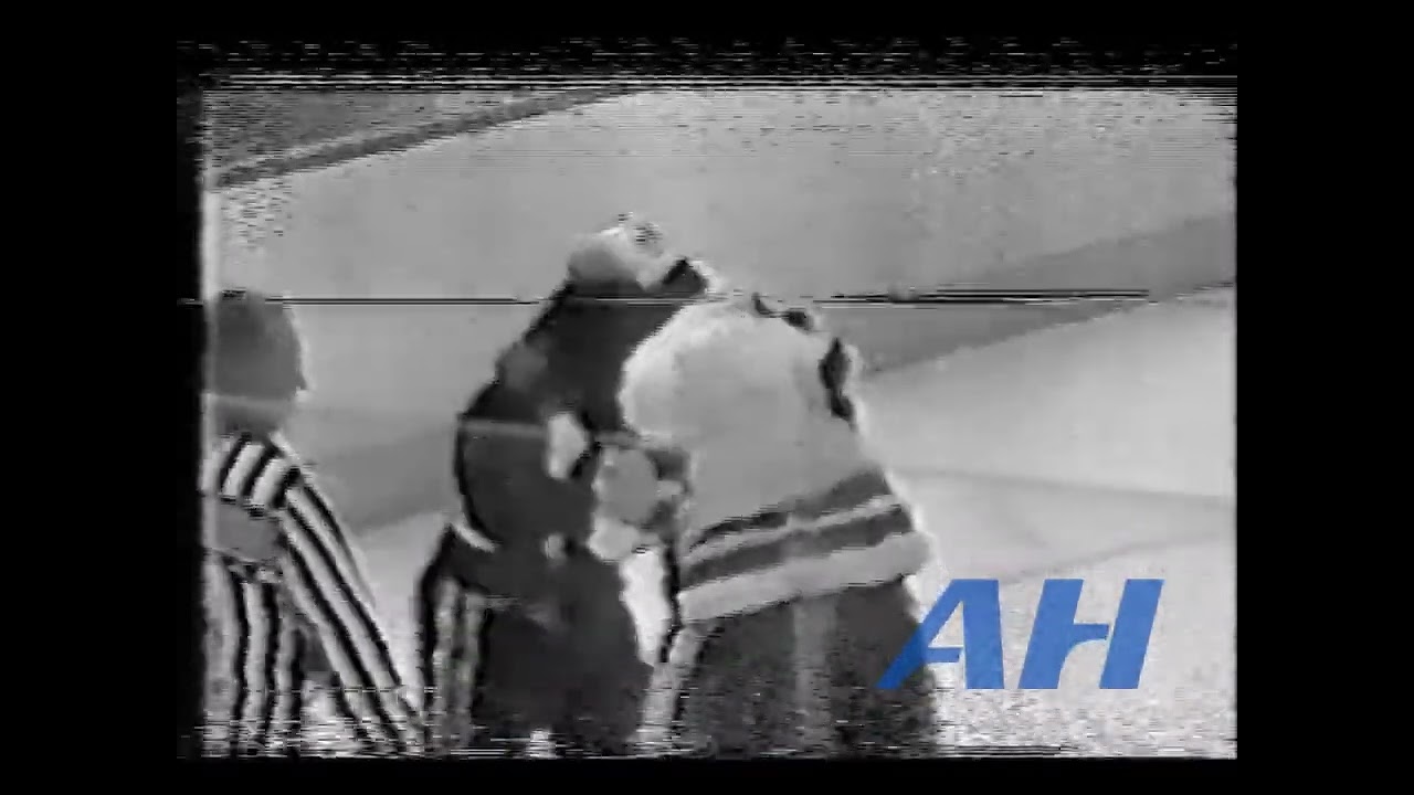 NHL Nov. 2, 1977 Brad Maxwell,MIN v Garry Howatt,NYI (HL) Minnesota North Stars New York Islanders