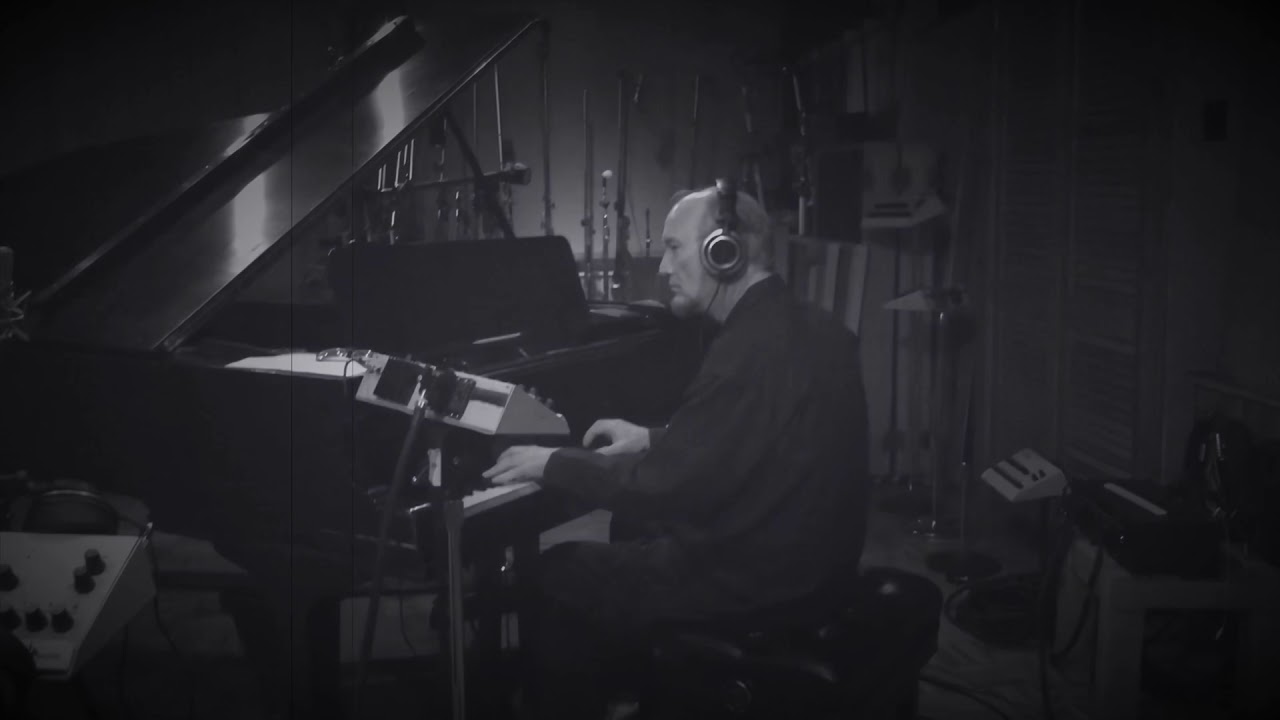 Sherine Wong & Garry Dial                                   Turn Out The Stars by Bill Evans