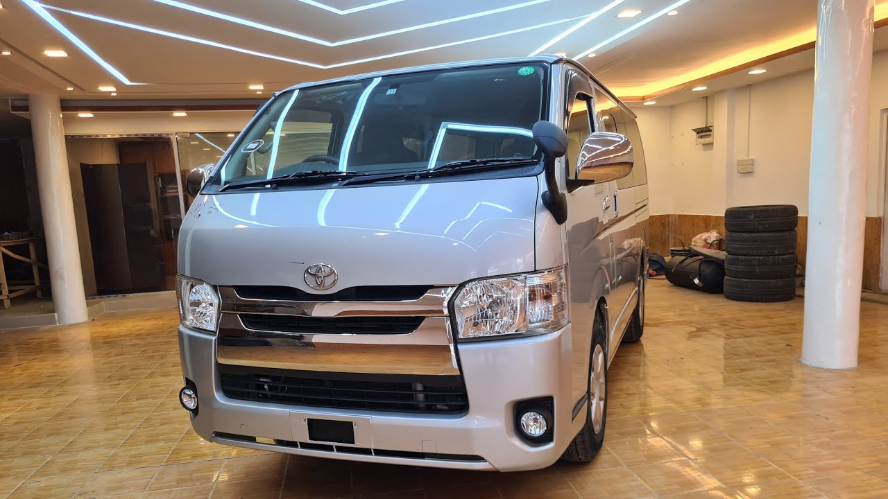 TOYOTA HIACE GL DUAL AC MODEL 2017 COLOR SILVER || MICROBUS ||