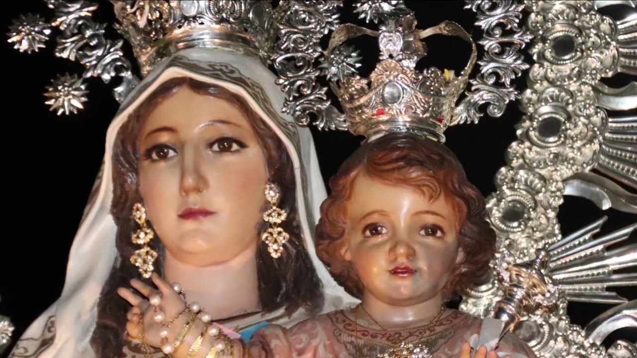 Descubre la Tradición Viva de Cuevas de San Marcos: La Procesión de Nuestra Señora del Carmen