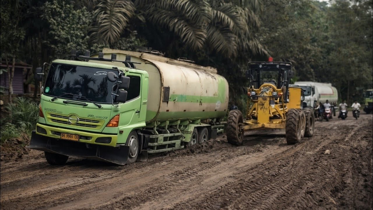 He Shouldn’t Have Taken This Road, Heavy Tanker vs Brutal Mud Trap ‼️