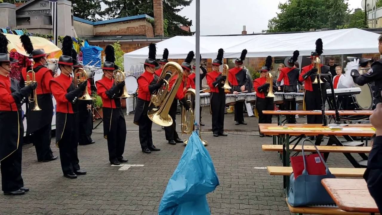 Brass and Drum Corps Kriftel bei den Kerbeburschen in F-Sossenheim