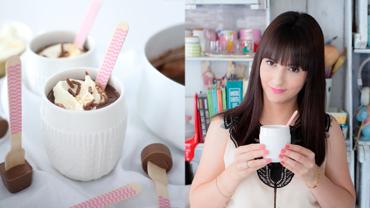 Colheres de Chocolate no Chocolate Quente | Chocosnap