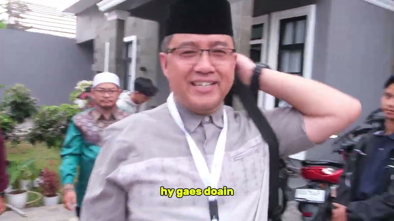MENGANTARKAN PENGASUH PESANTREN JAMI'ATUL QURRO DAN AISHWA NAHLA BERANGKAT UMBROH