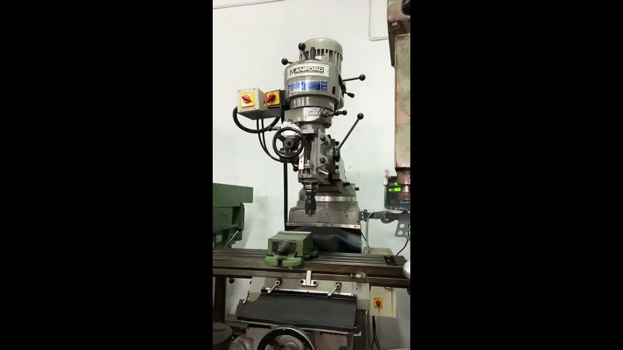 MANFORD M1TR DRO MILLING MACHINE 4KS ISO30