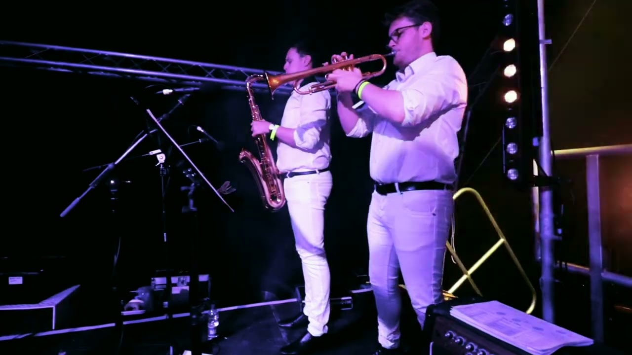 Chic to Chic | I Want Your Love | Nile Rodgers & Chic Tribute | Available from www.VoxLive.co.uk